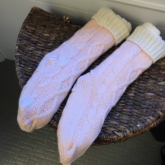 Fuzzy socks - Picture 2 of 4